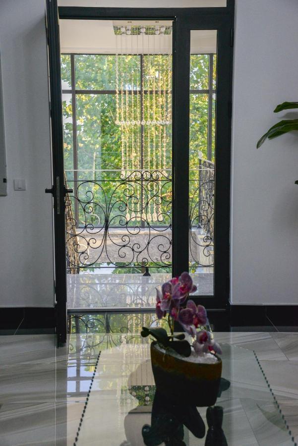 Mesecev Konak Bed & Breakfast Nis Luaran gambar