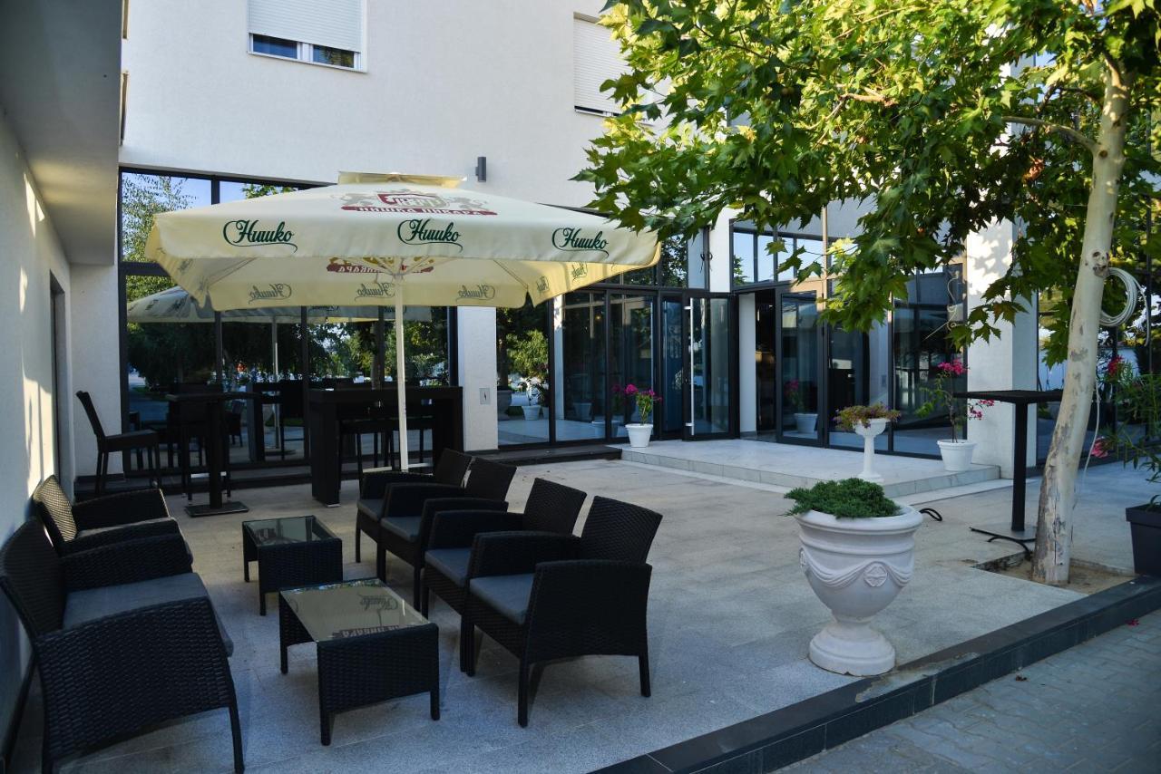 Mesecev Konak Bed & Breakfast Nis Luaran gambar